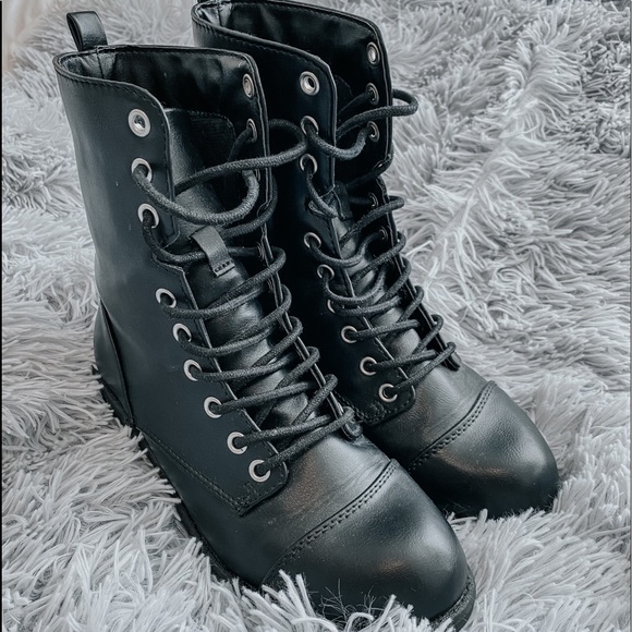 Black Ankle Boots - Picture 4 of 5